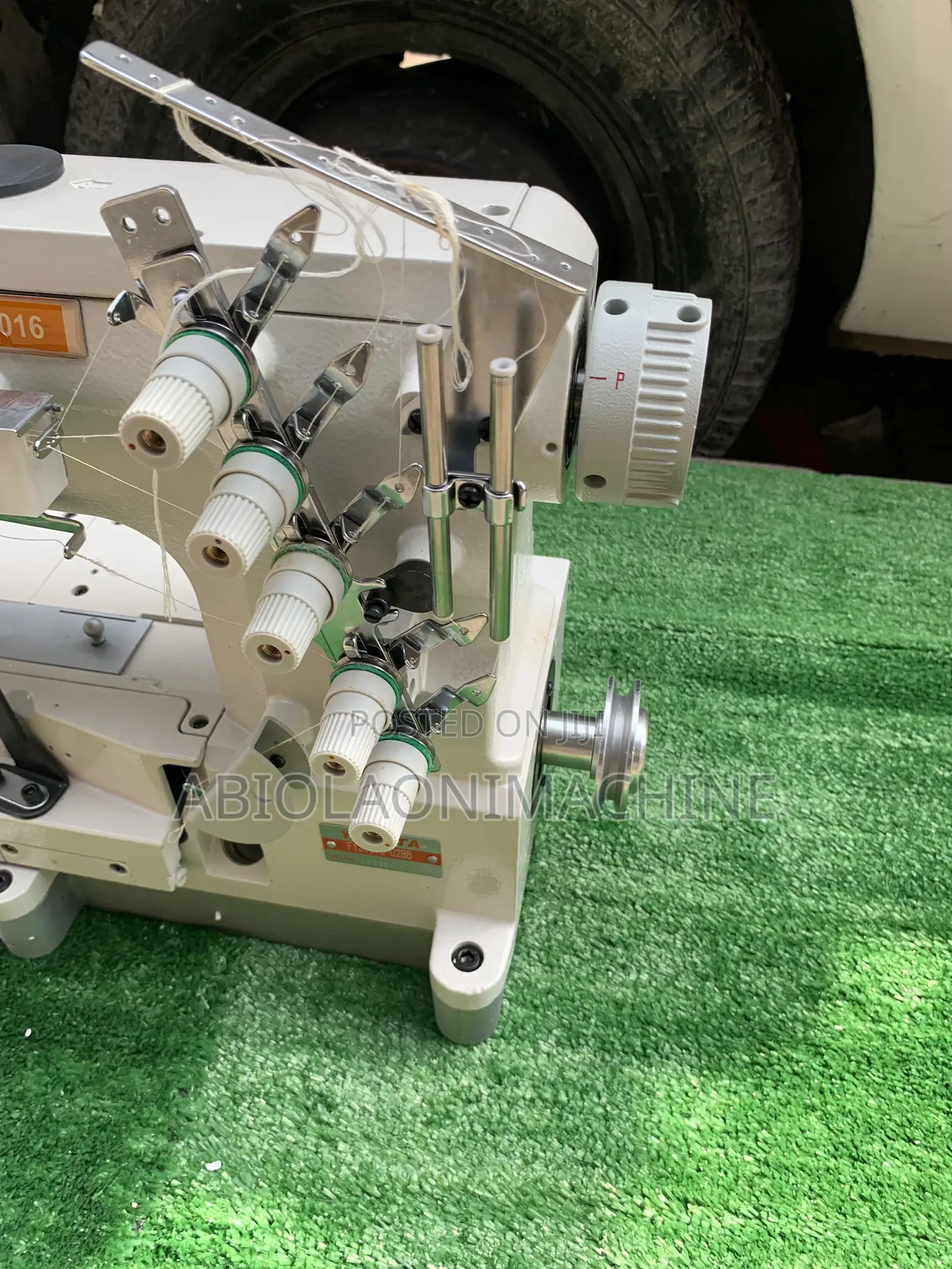 Yamata Fy-31016 Industrial Taping / Coverstitch Machine