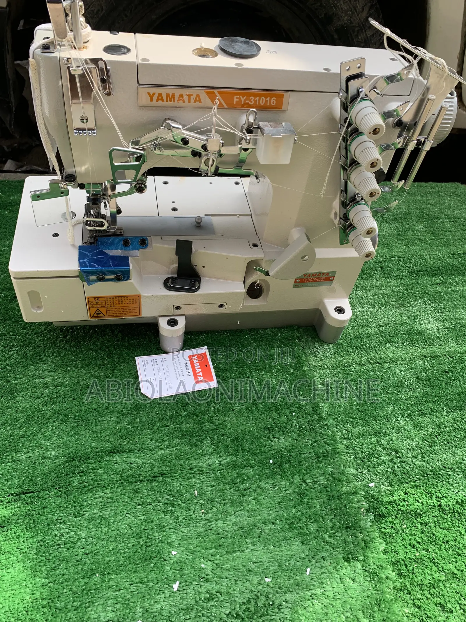 Yamata Fy-31016 Industrial Taping / Coverstitch Machine