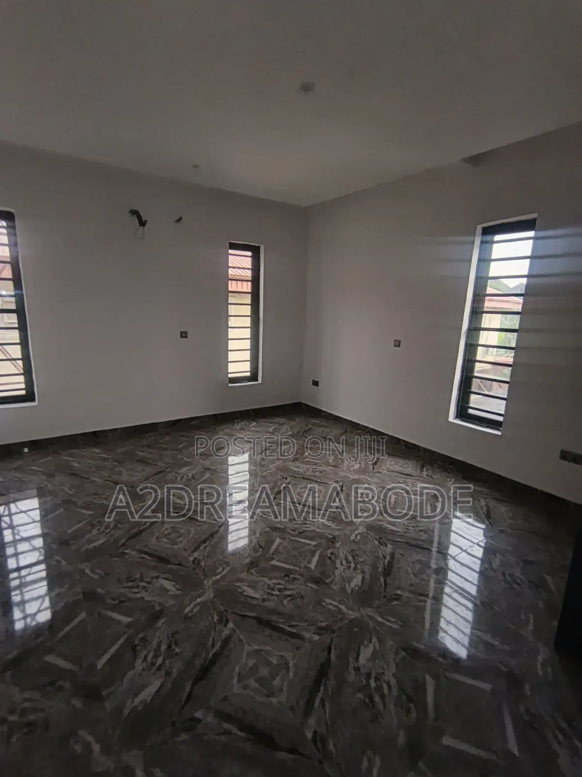 4bdrm Duplex in Adeniyi Jones, Ikeja for rent