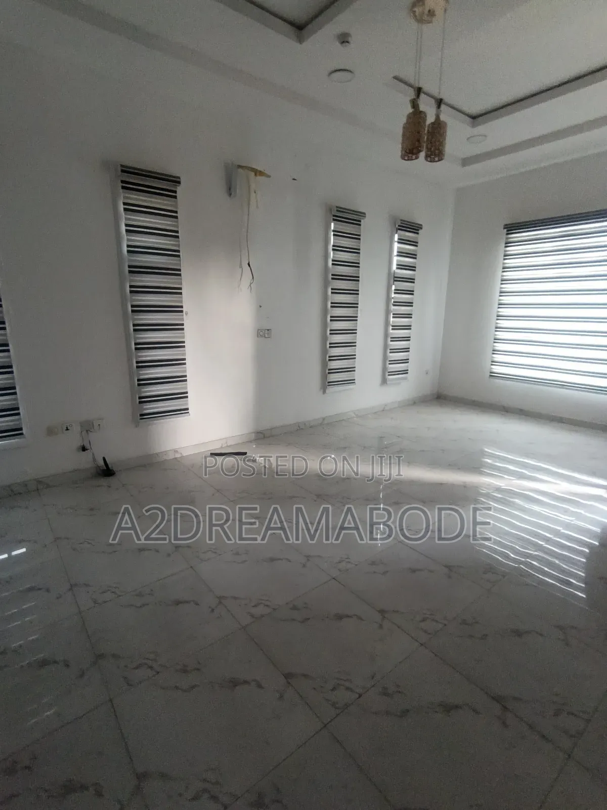 5bdrm Duplex in Omole Phase 1, Ikeja for rent