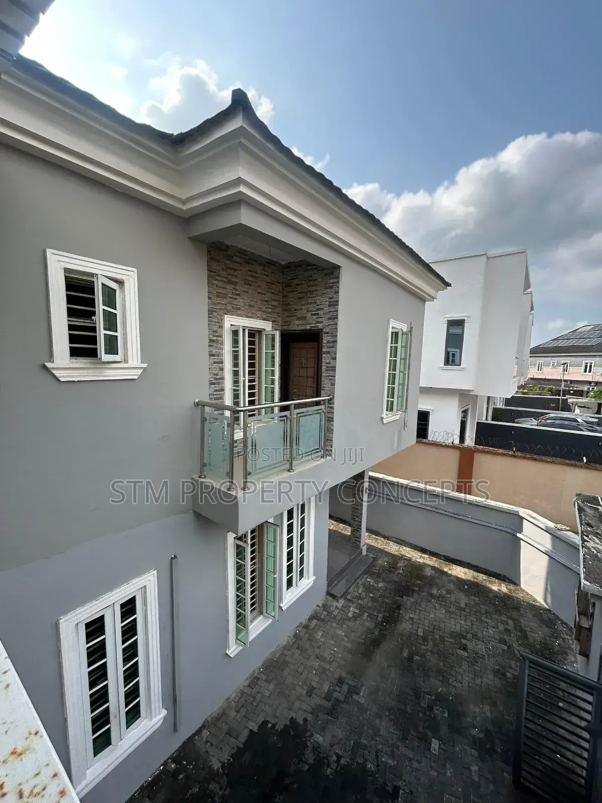 Furnished 4bdrm Duplex in Lekki for sale