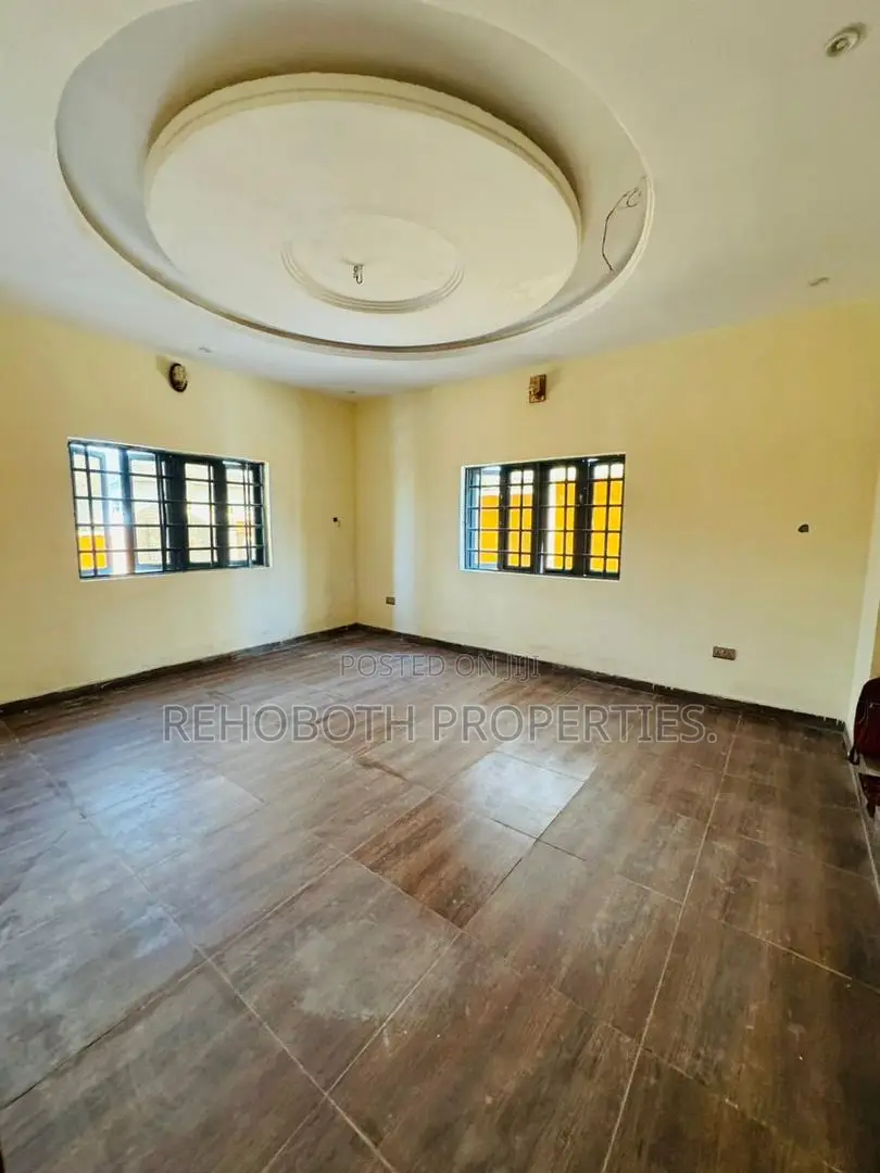 3bdrm Apartment in Aerodrome Estate, Samonda for rent