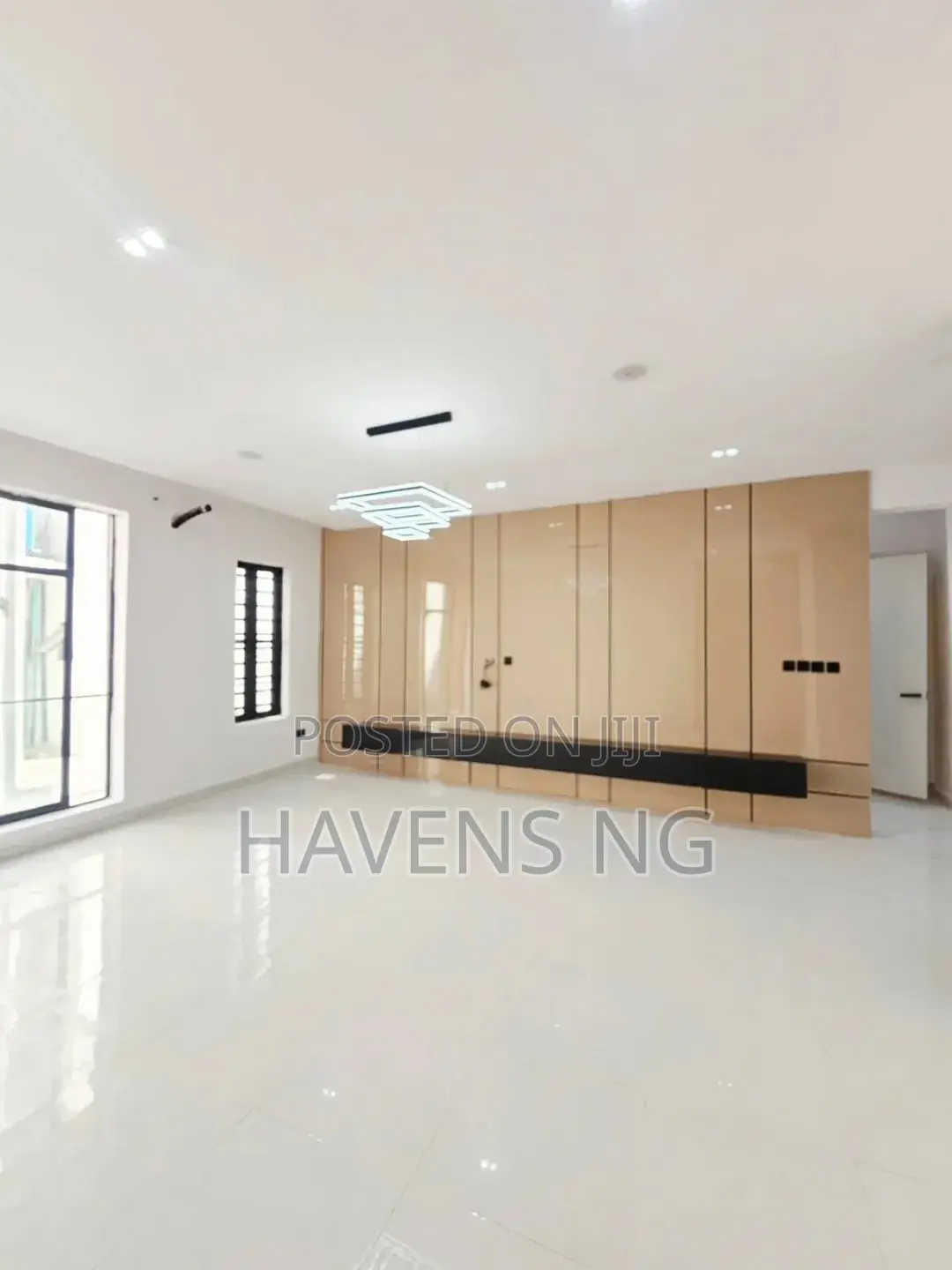 2bdrm Block of Flats in Ologolo for sale