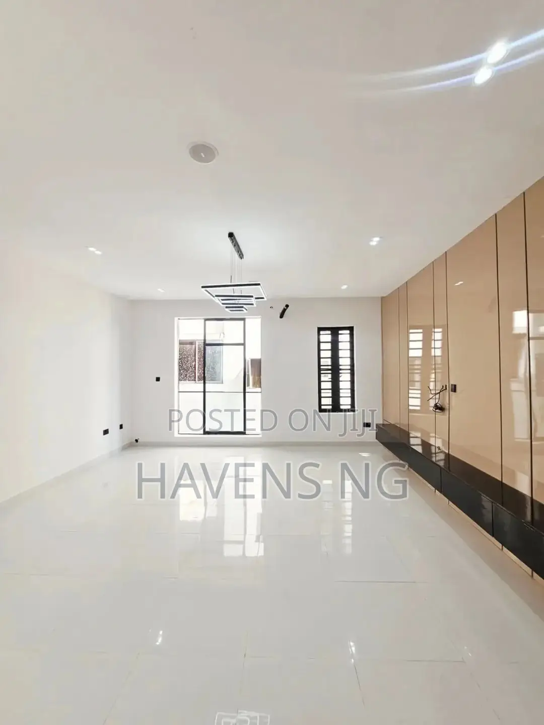 2bdrm Block of Flats in Ologolo for sale