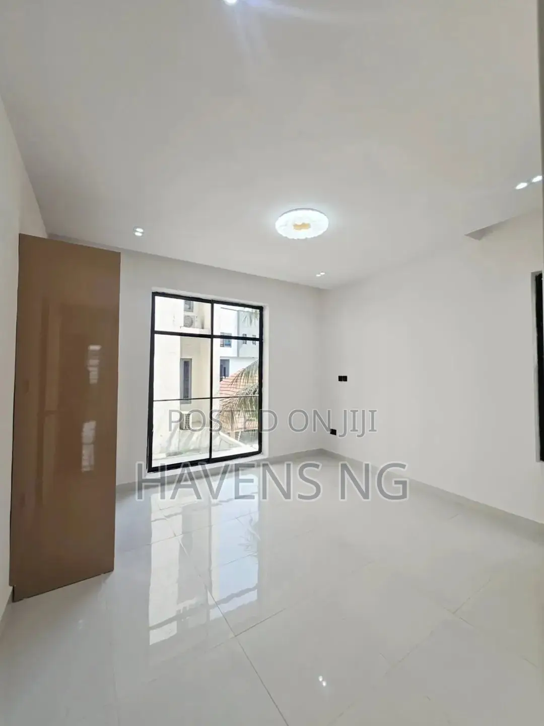 2bdrm Block of Flats in Ologolo for sale