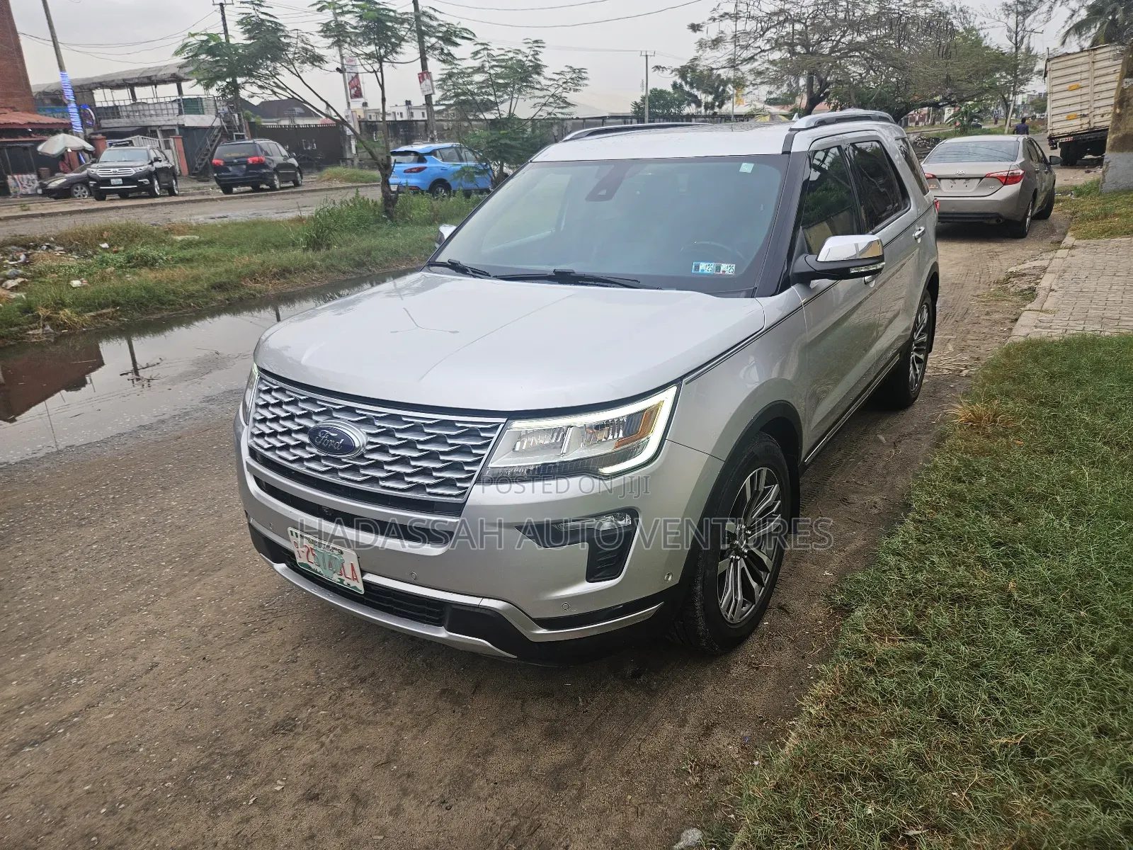 Ford Explorer Platinum AWD 2018 Silver