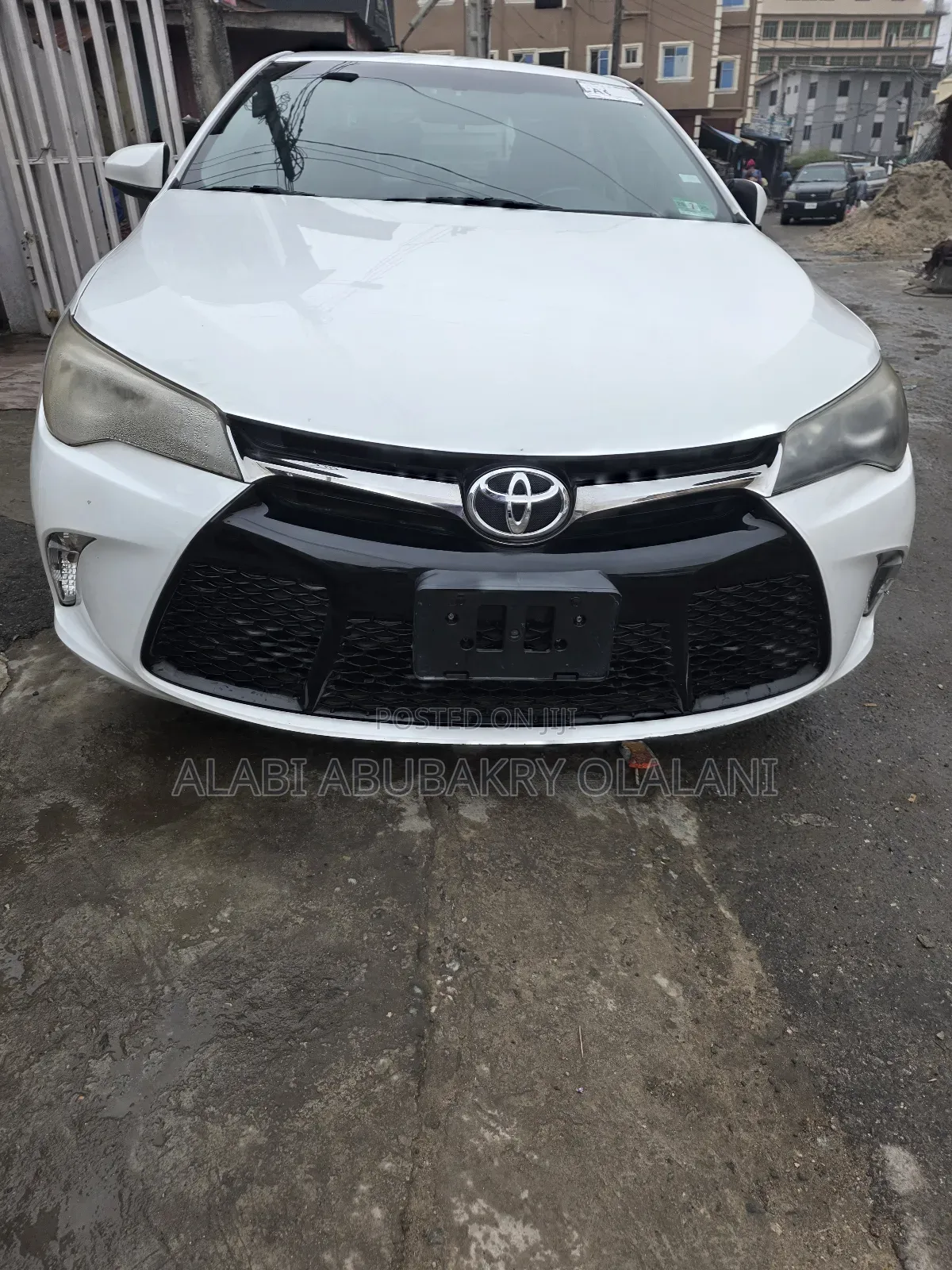Toyota Camry 2016 White