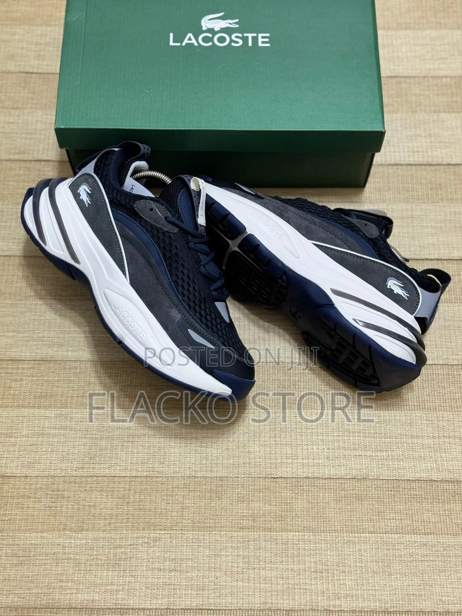 Original Lacoste Men’S Odysaa Sneakers