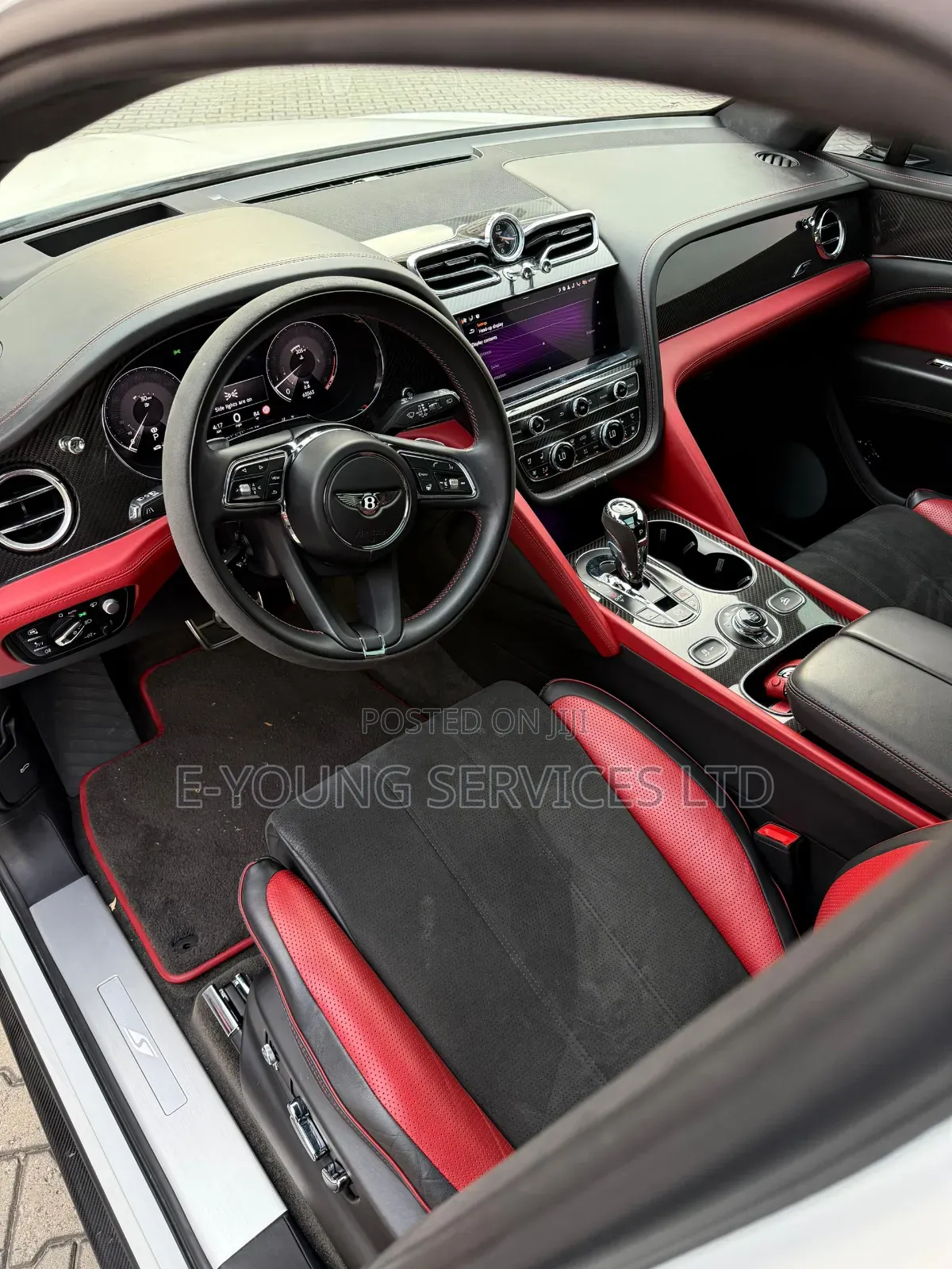 Bentley Bentayga 2022 White