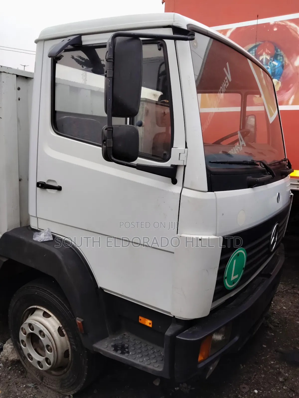 Mercedes Benz Truck 2000 White