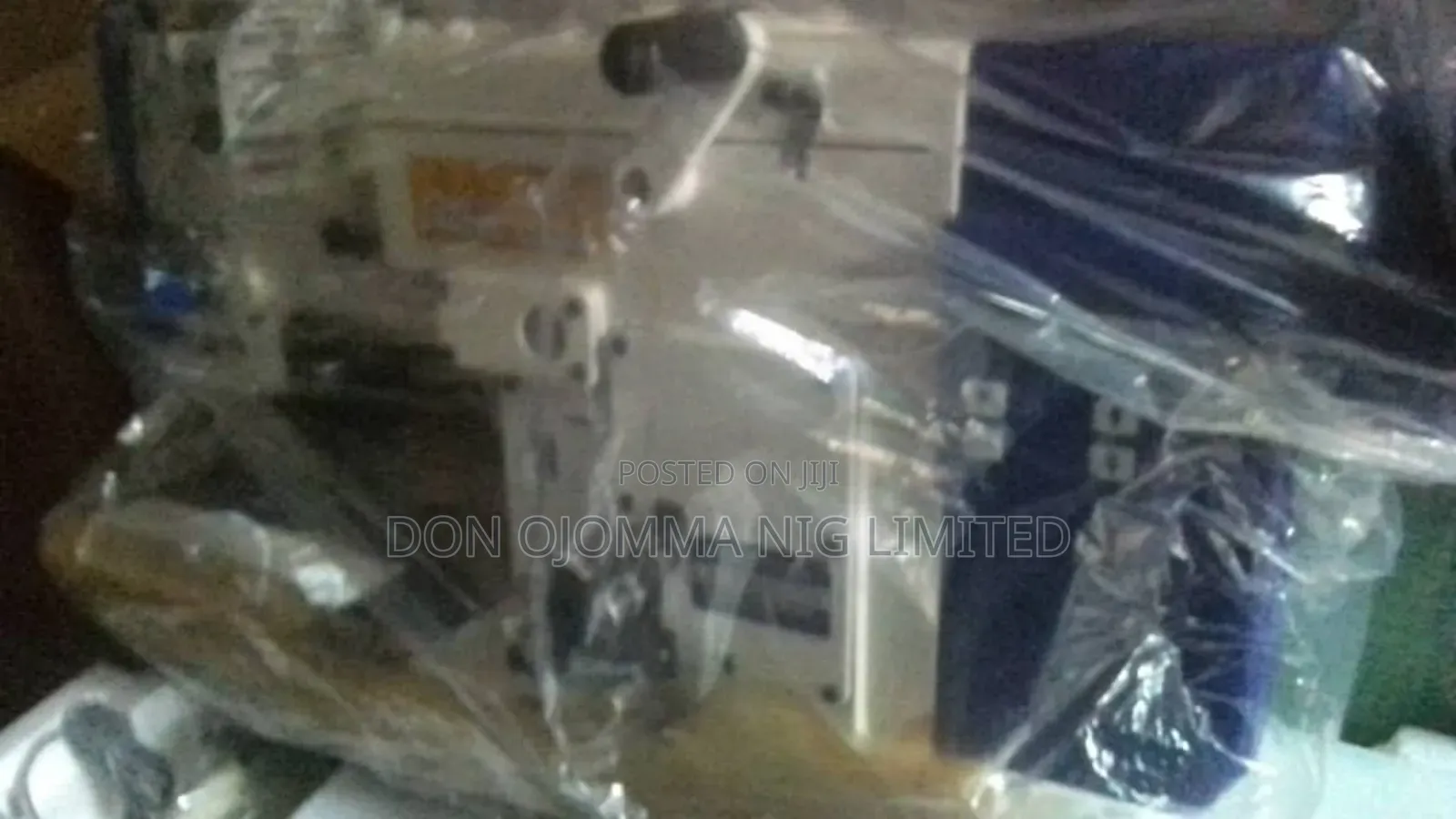 Industrial Buttonhole Machine
