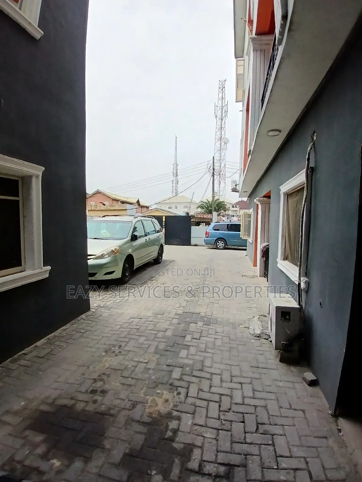 19bdrm Block of Flats in Awoyaya for sale