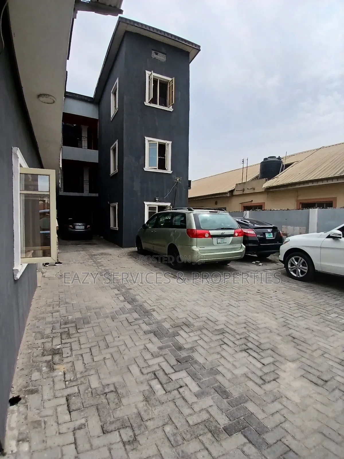 19bdrm Block of Flats in Awoyaya for sale