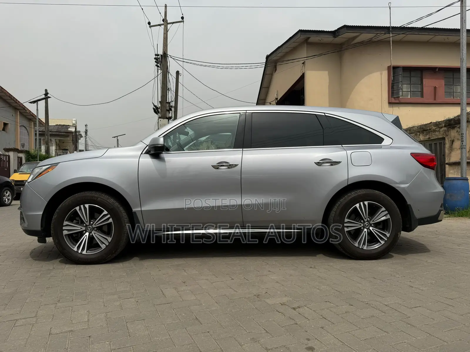 Acura MDX w/Technology & Ent. Pkgs SH-AWD 2017 Silver