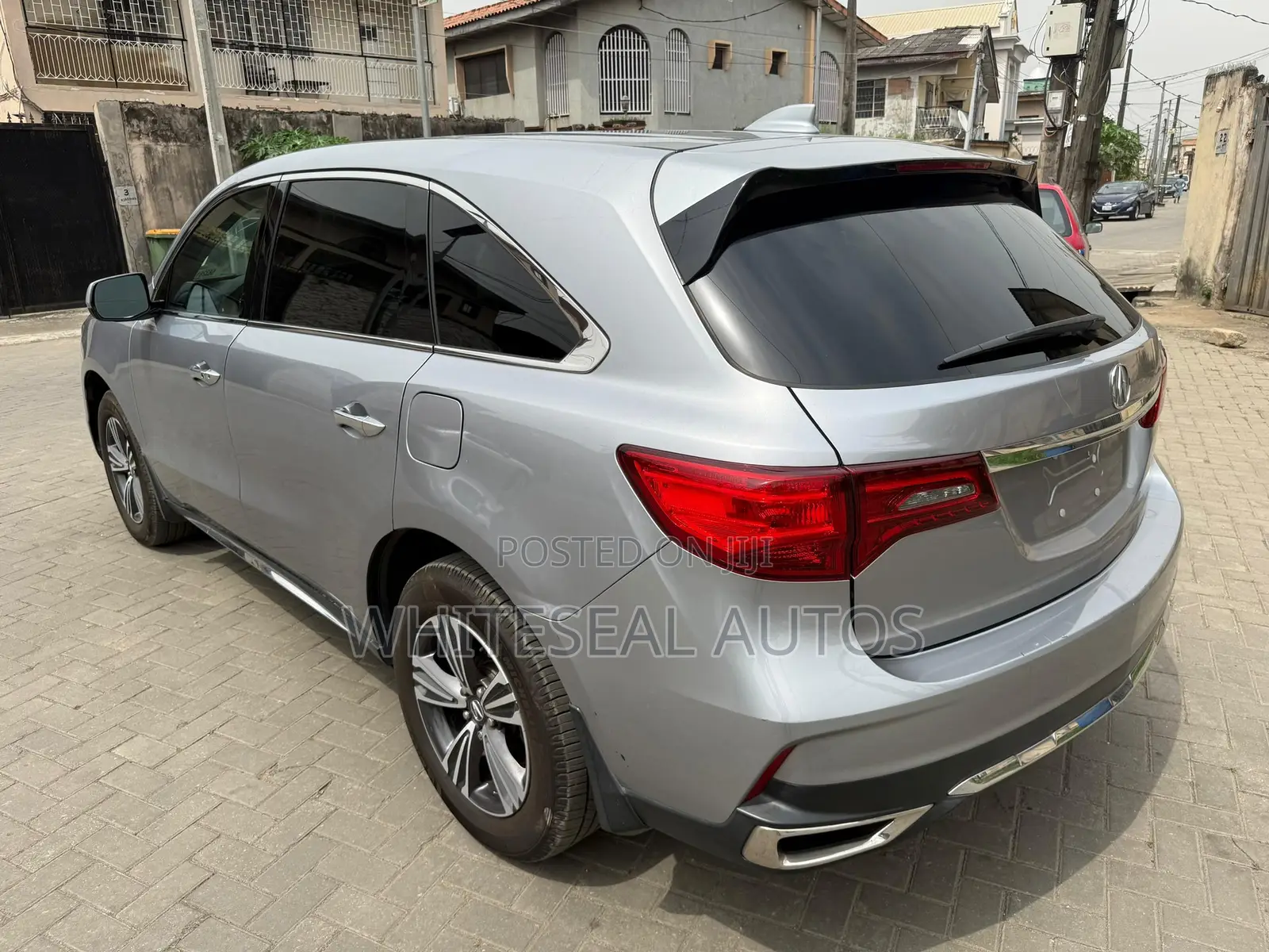 Acura MDX w/Technology & Ent. Pkgs SH-AWD 2017 Silver
