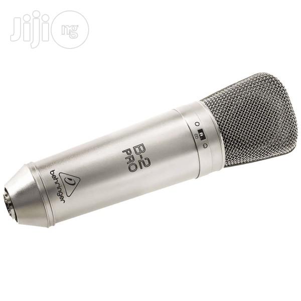 Behringer B2 Pro