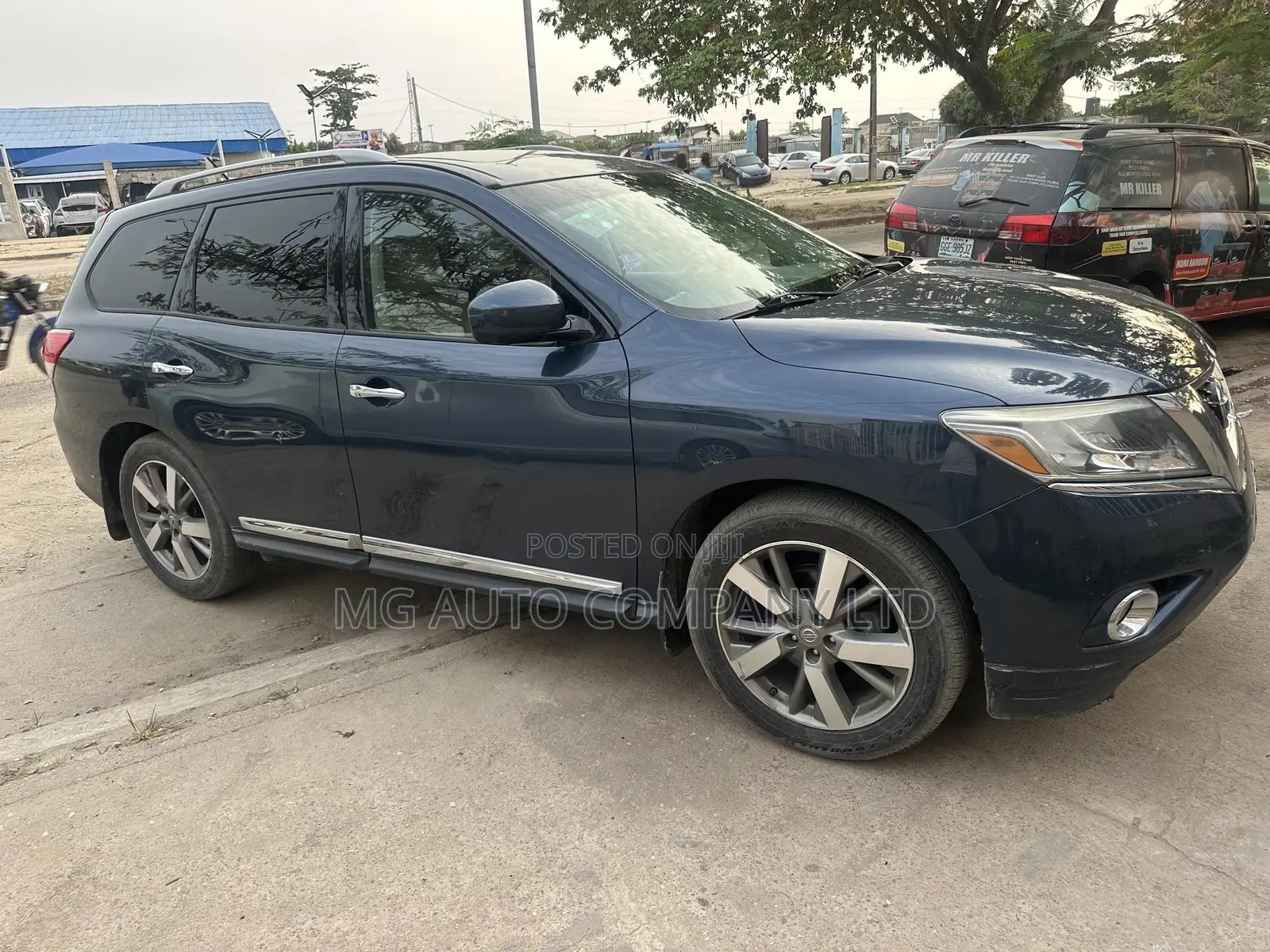 Nissan Pathfinder Platinum 4dr SUV 4WD (3.5L 6cyl CVT) 2015 Blue