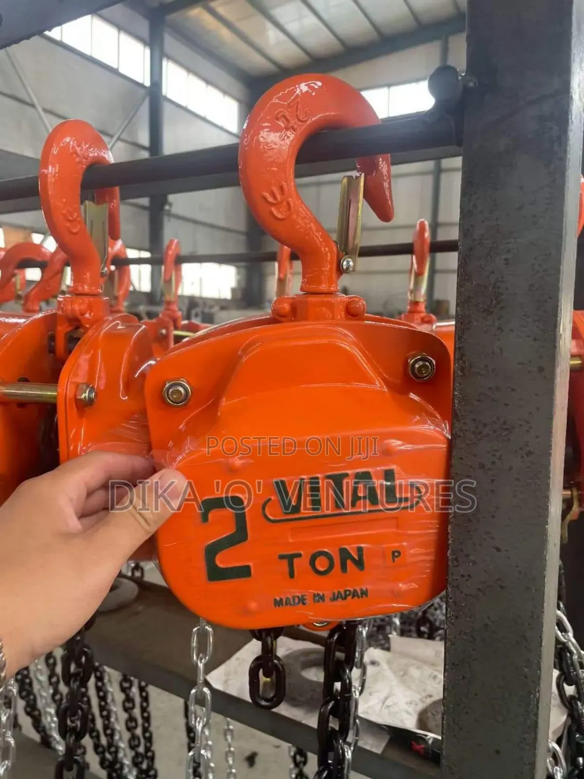2 Ton Chains Block