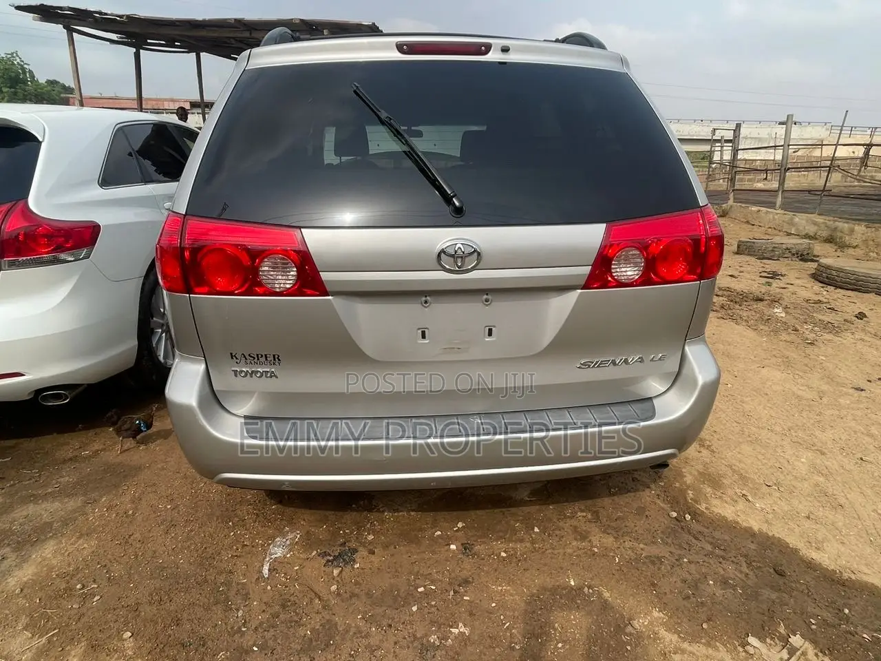 Toyota Sienna LE 8 Passenger 2010 Silver