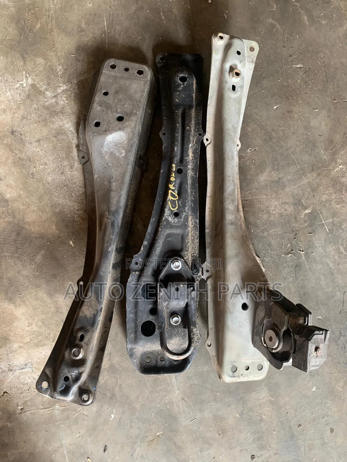 2010 Corolla Engine Cross-Bar