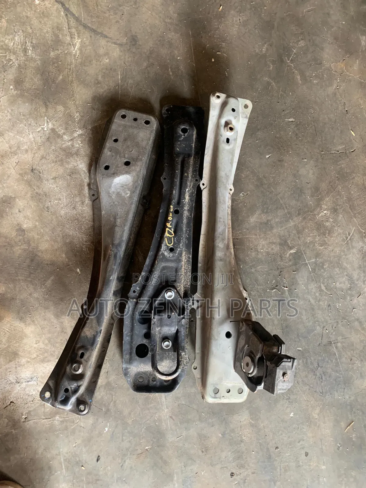 2010 Corolla Engine Cross-Bar