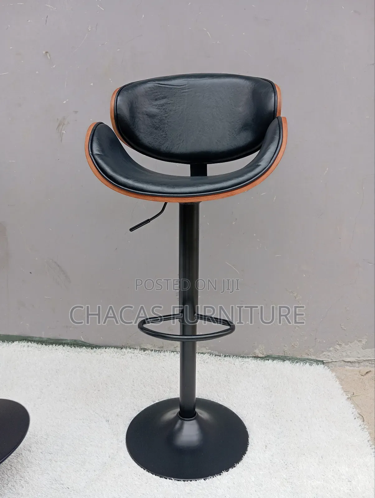 Luxury Adjustable Swivel Bar Stools - Premium Wood Leather