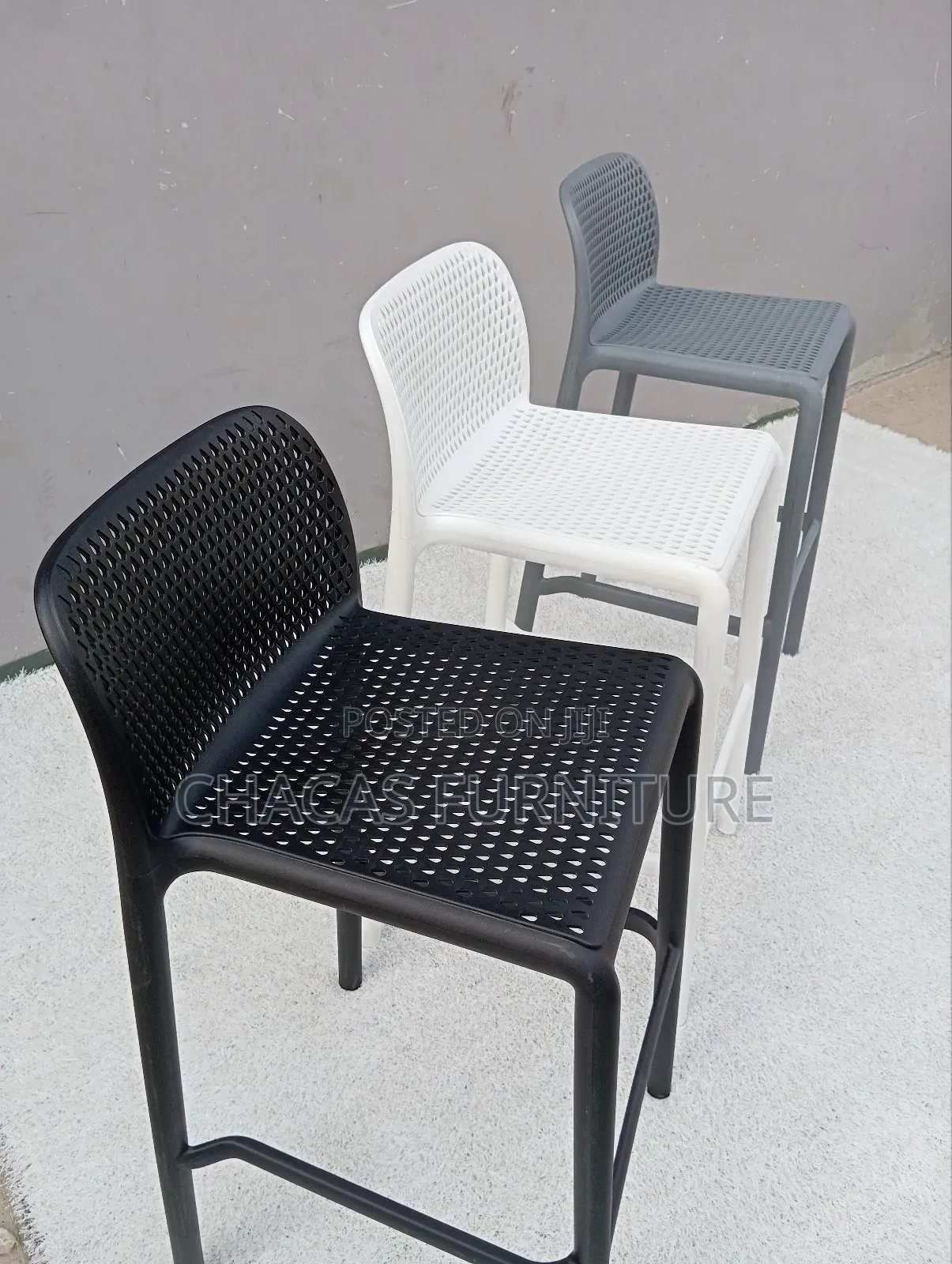 Modern Minimalist Mesh Bar Stools - Durable High-Back Counter Chairs