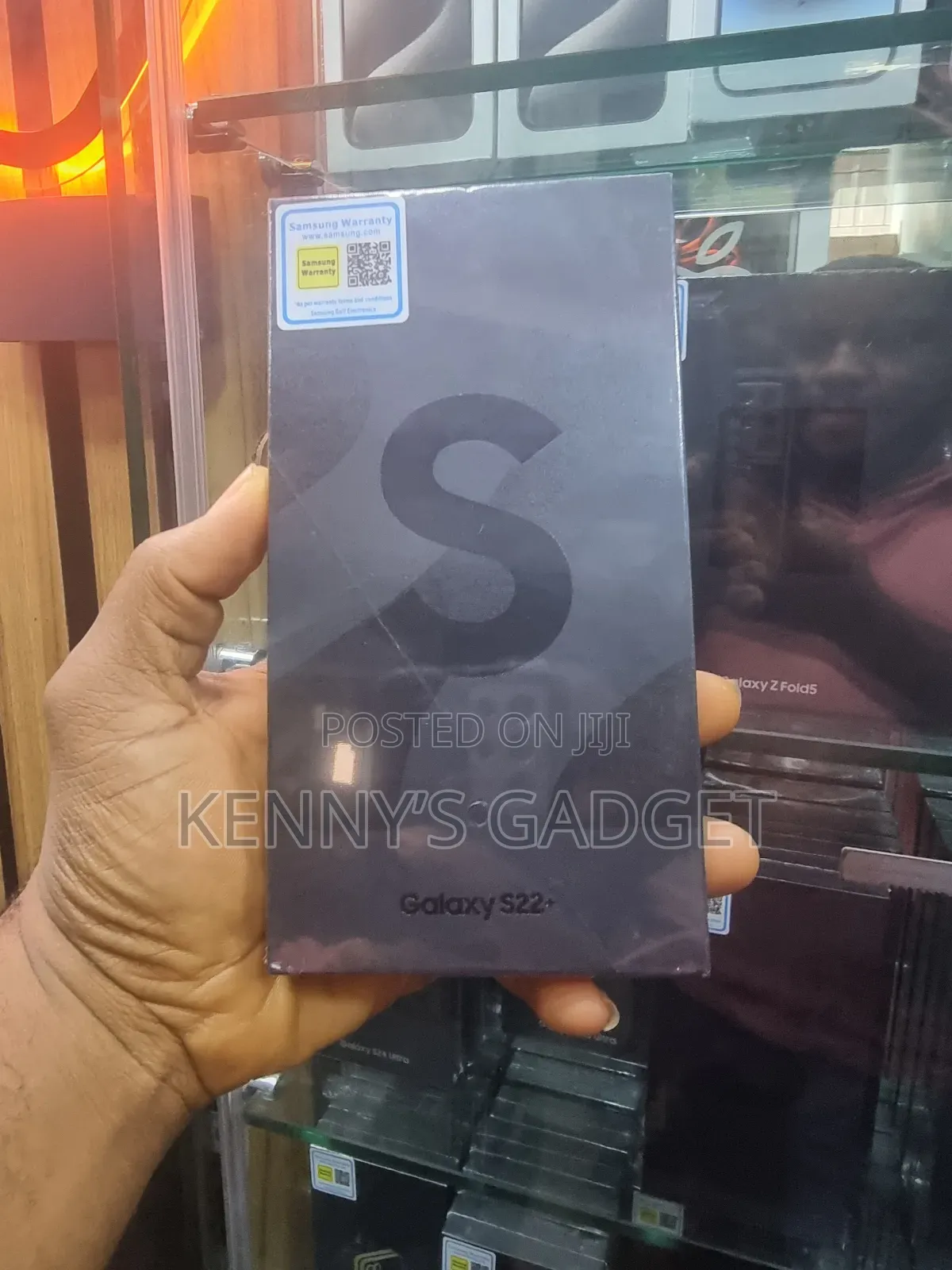 New Samsung Galaxy S22+ 5G 256 GB