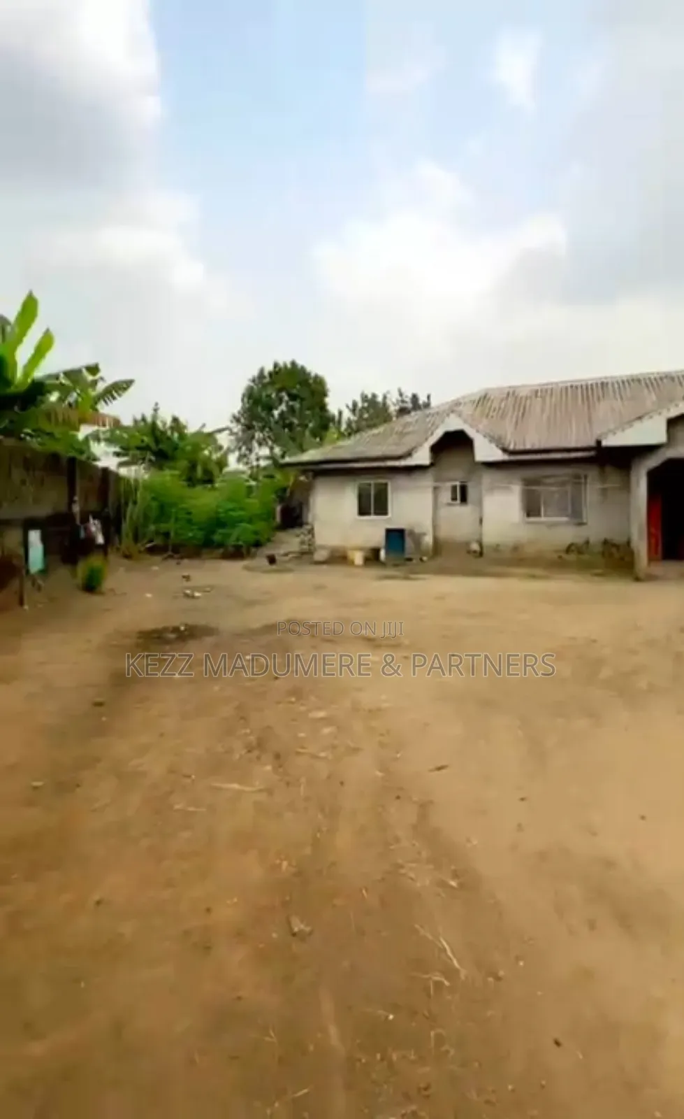 6bdrm Bungalow in Near Eleme Junction, Port-Harcourt for sale