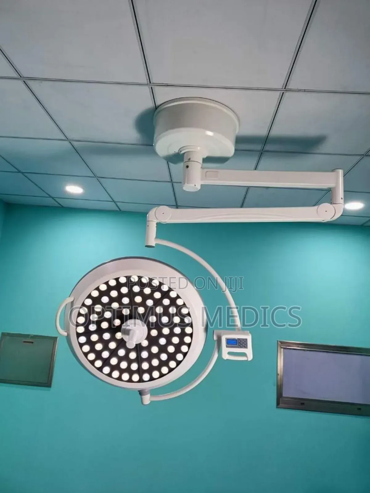 Wall Mounted Surgical Light (Led)