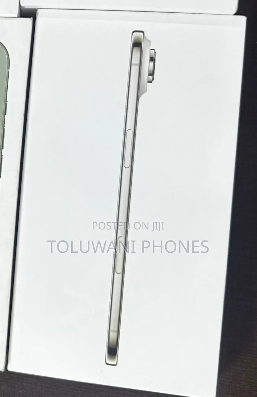 New Apple iPhone Air 256 GB Gold