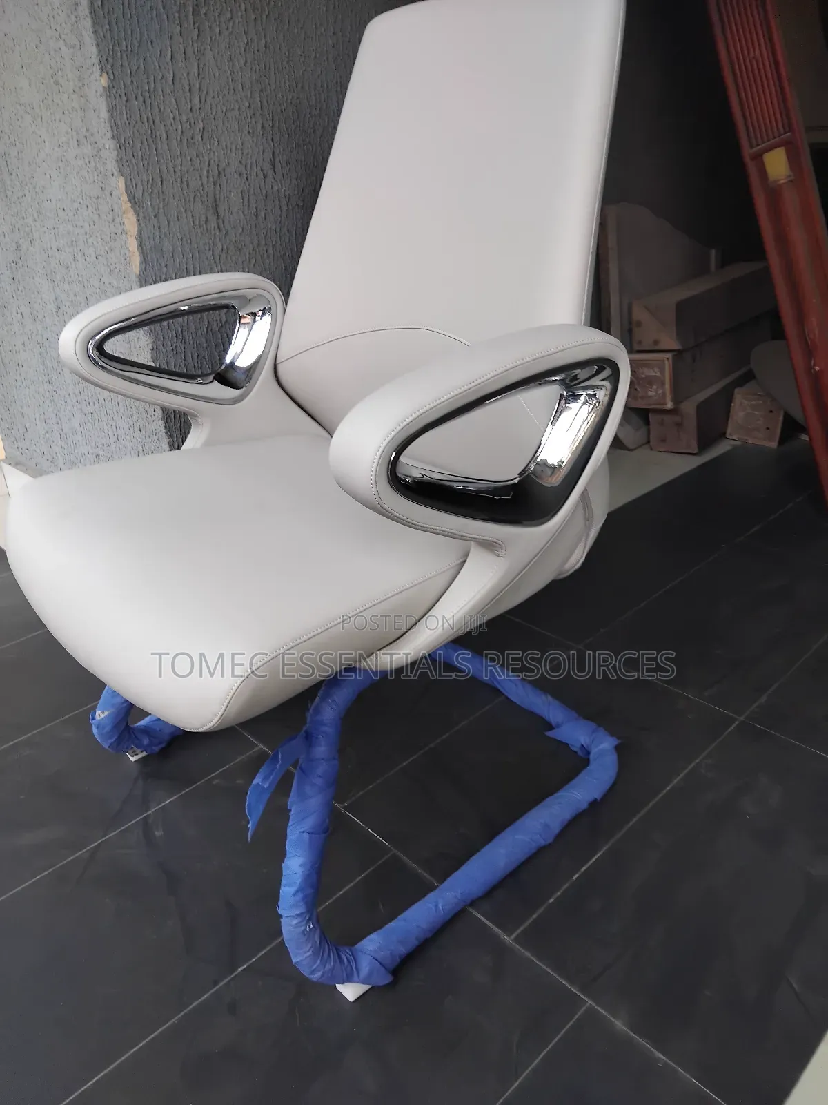 Imported Quality Executive Guest Chair For Office.
