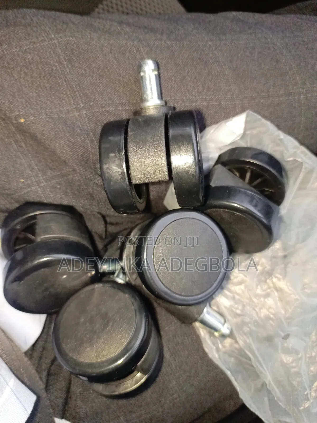 Chair Sinking? Castor Broken?Broken Backrest and Armrest? We Fix Am!