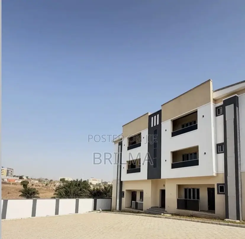 3bdrm Block of Flats in Kaura for sale
