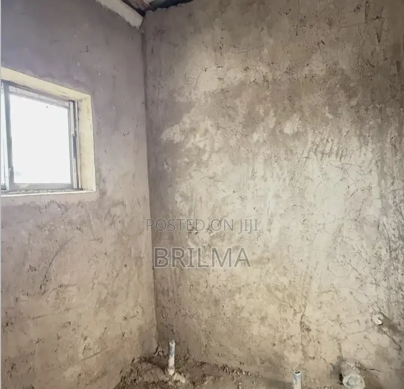 3bdrm Block of Flats in Kaura for sale