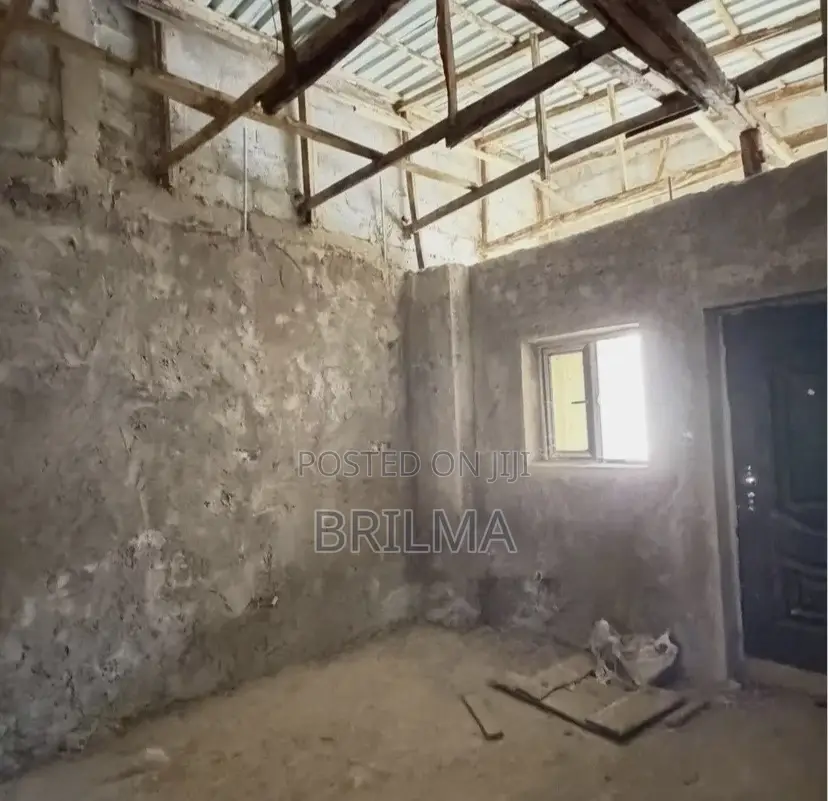 3bdrm Block of Flats in Kaura for sale