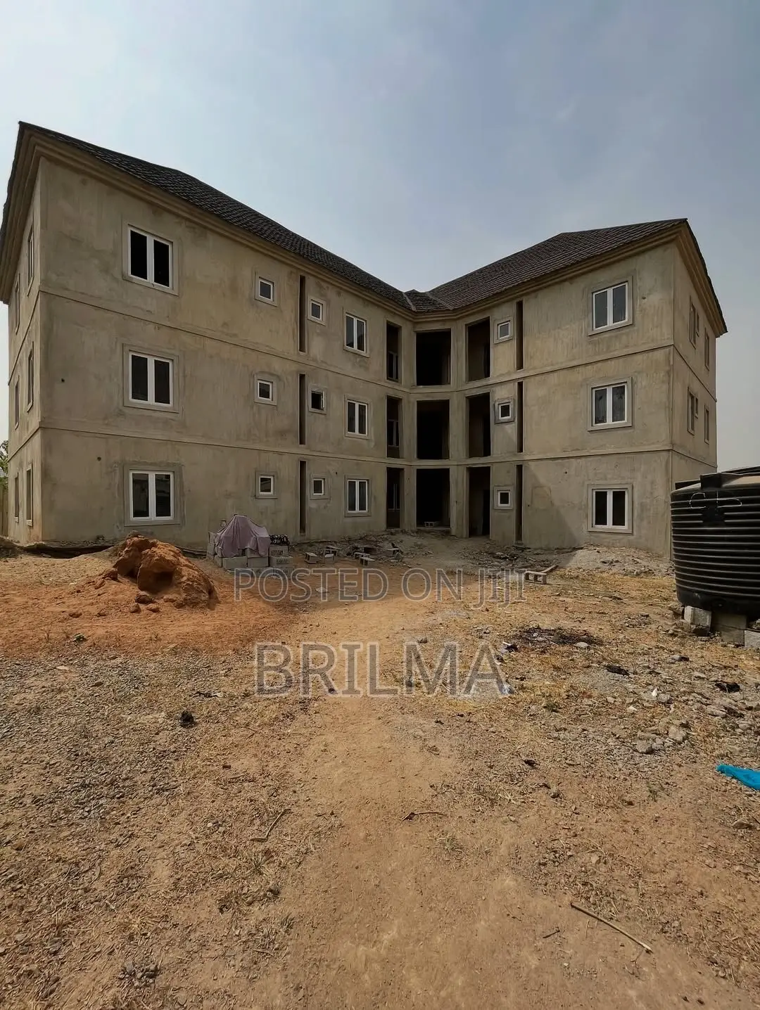 3bdrm Block of Flats in Kaura for sale