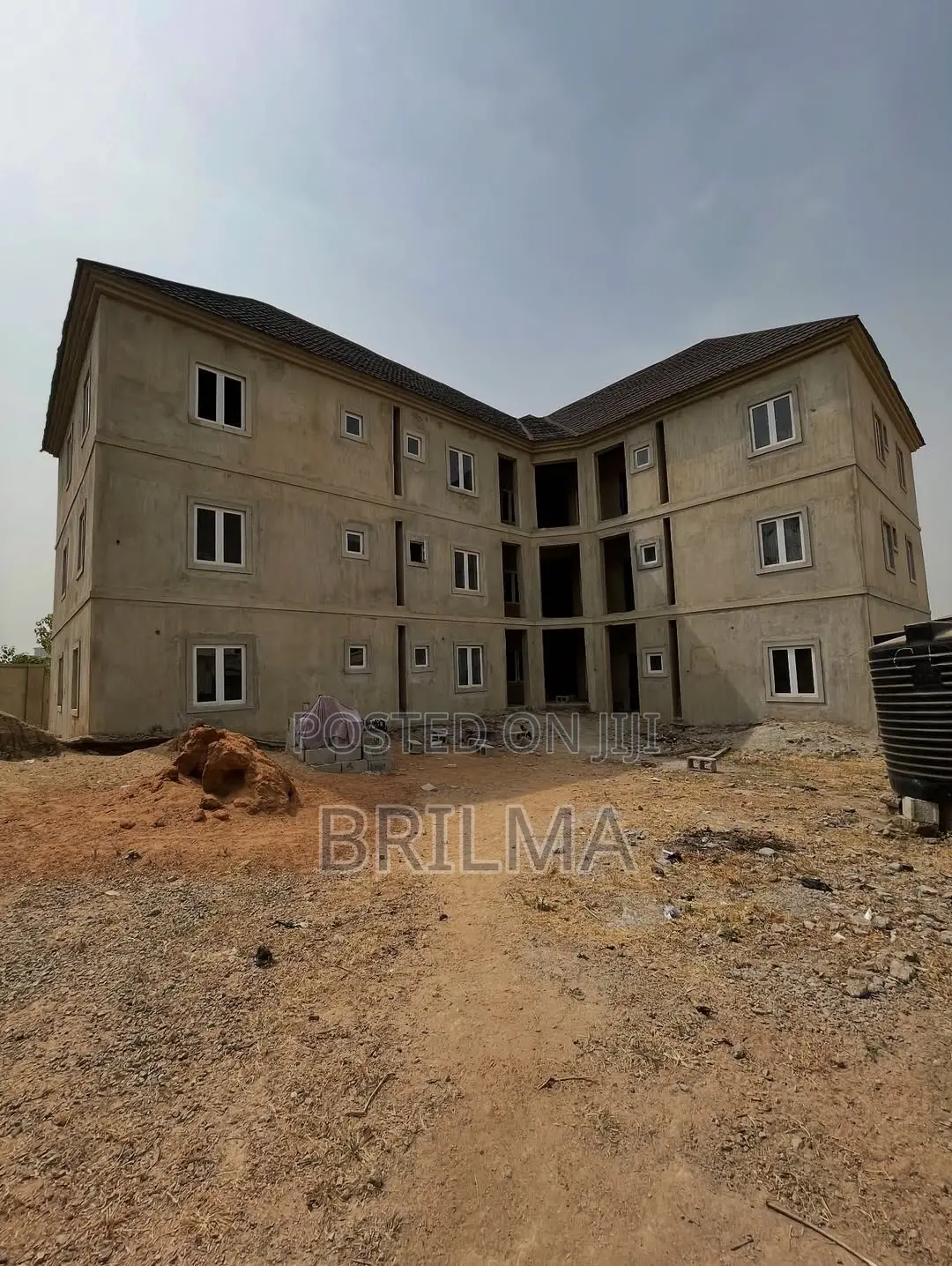 3bdrm Block of Flats in Kaura for sale