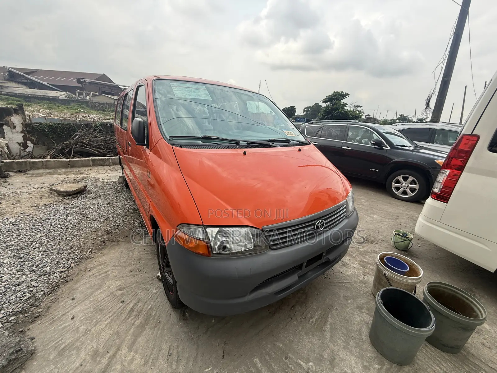 Toyota HiAce 2004 Brown