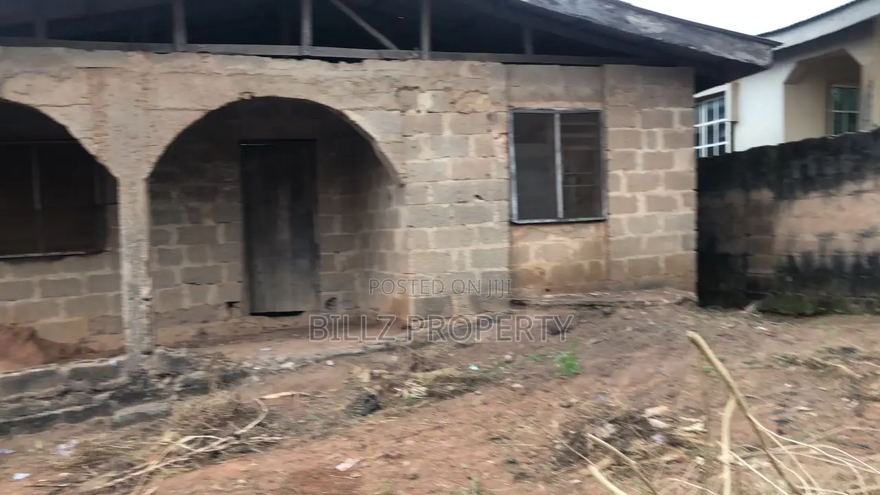 A Tenement 4 Rums Uncompltd on a Full Plot of Land in a Good Environmt