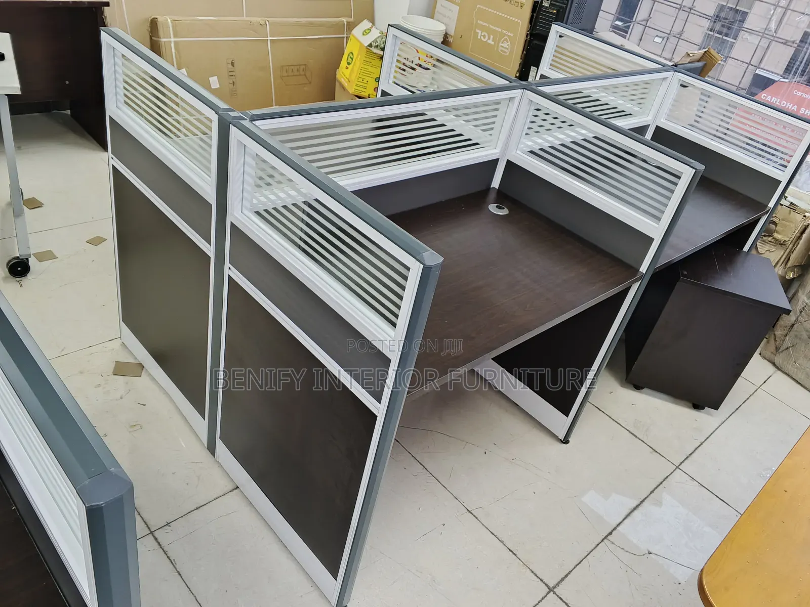 4 Seater Workstation With Mobile Drawer