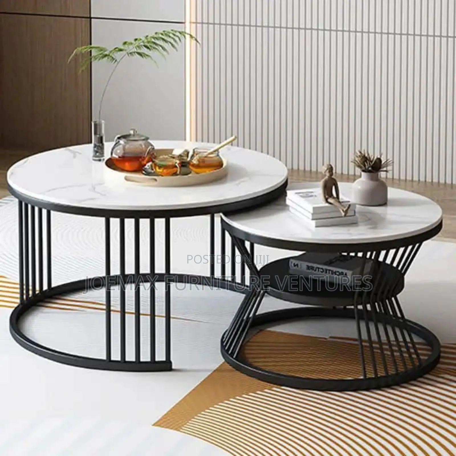 Round Marble Center Table.