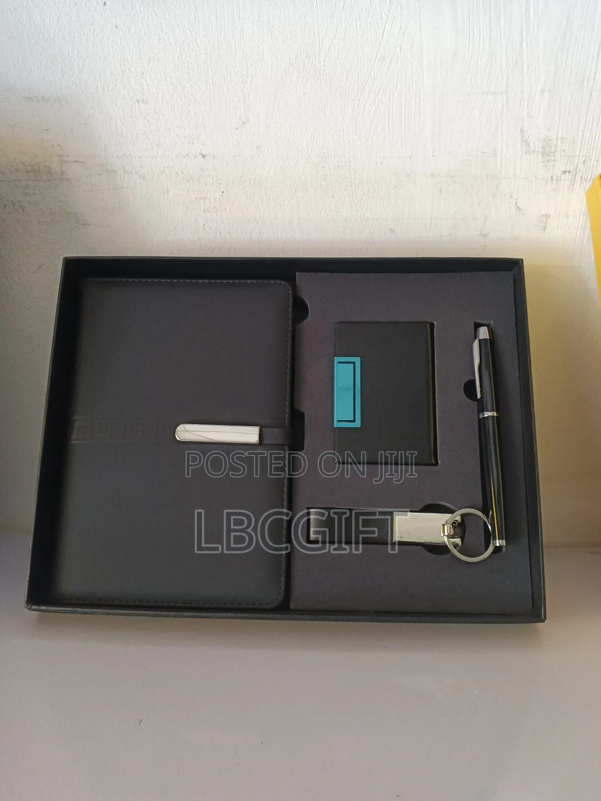 Executive 4 in 1 Corporate Gift Set in Diff. Colours(Wholesales Only)