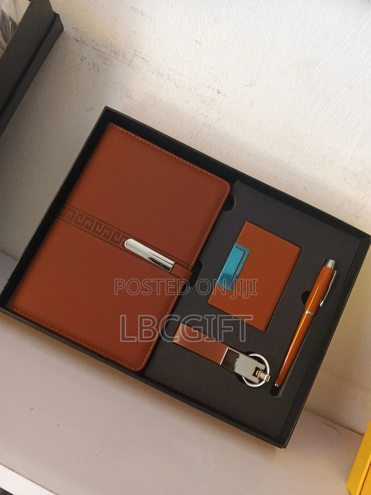 Executive 4 in 1 Corporate Gift Set in Diff. Colours(Wholesales Only)