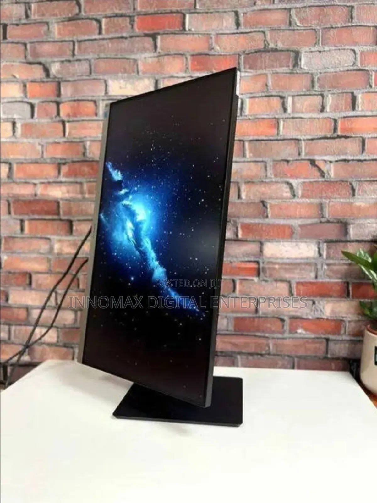 Samsung 24-Inch Full Hd,Frameless Sharp Ips,Eye Comfort,Hdmi Monitor