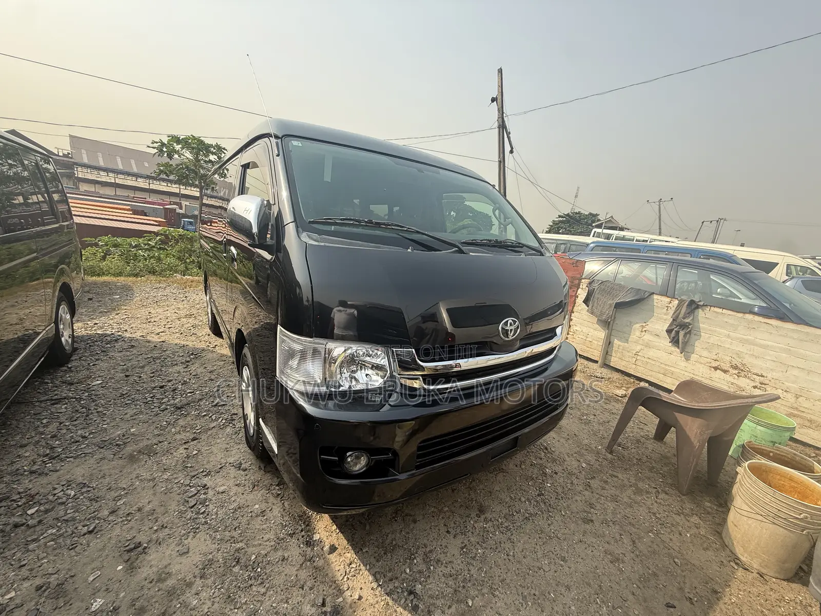 Toyota HiAce 2014 Black