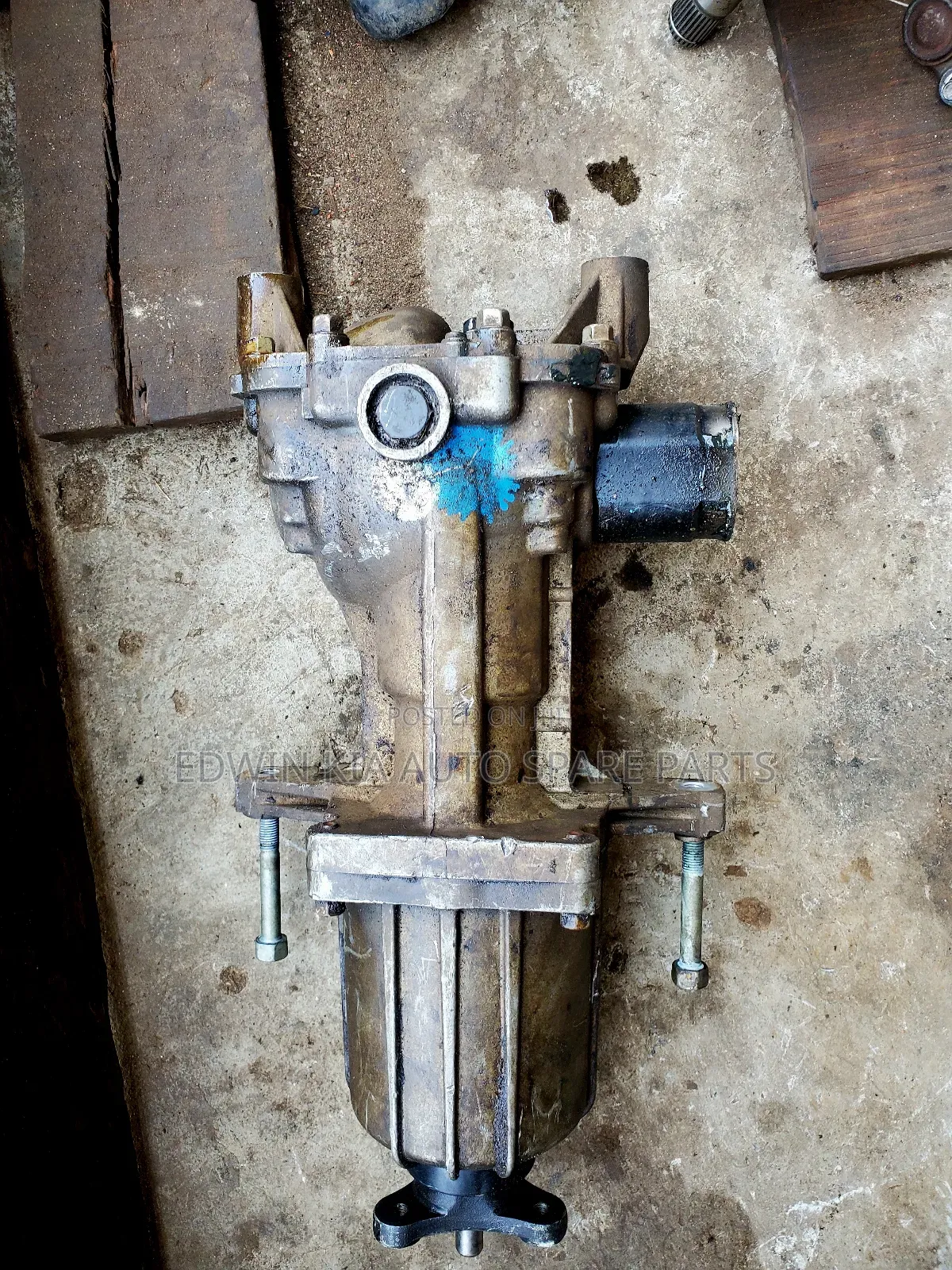 Kia Sorento 2012 Back Axle