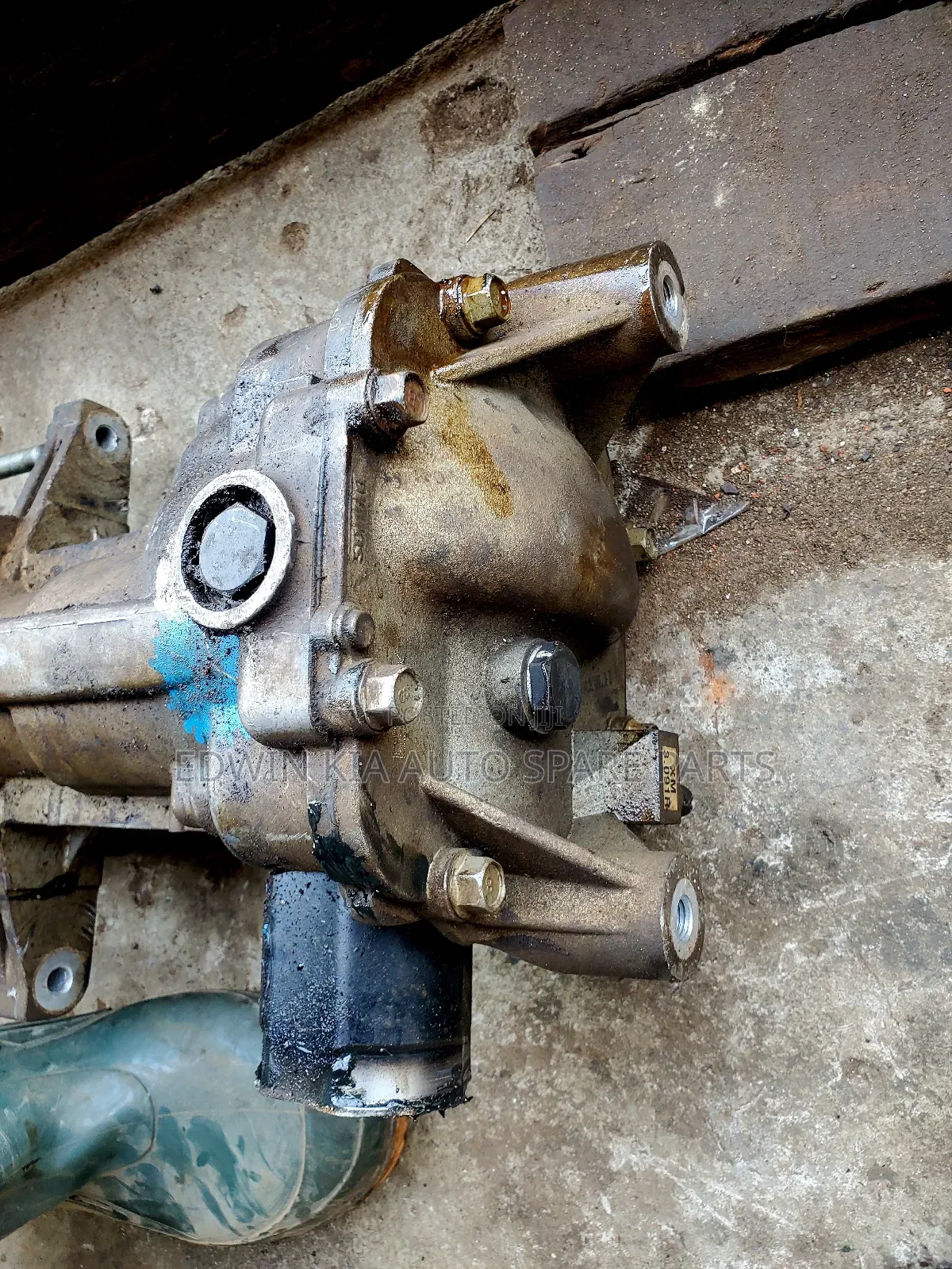 Kia Sorento 2012 Back Axle