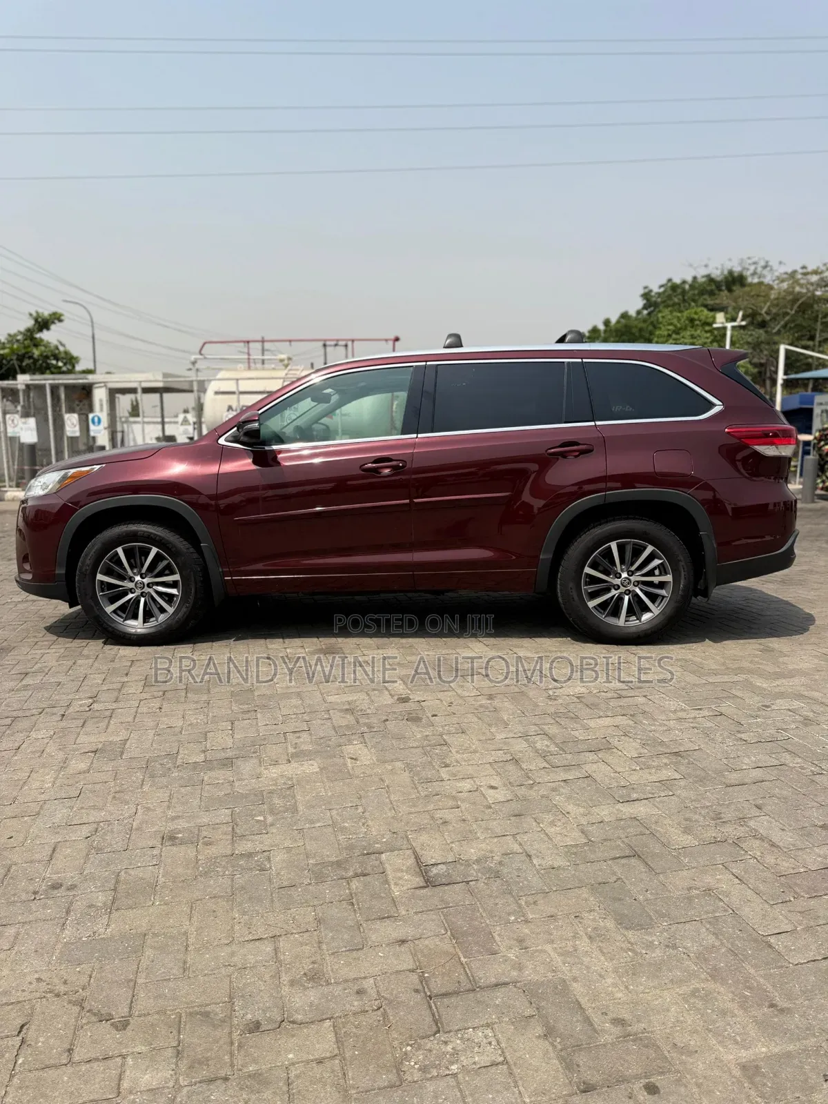 Toyota Highlander XLE 4x4 V6 (3.5L 6cyl 8A) 2017 Burgundy