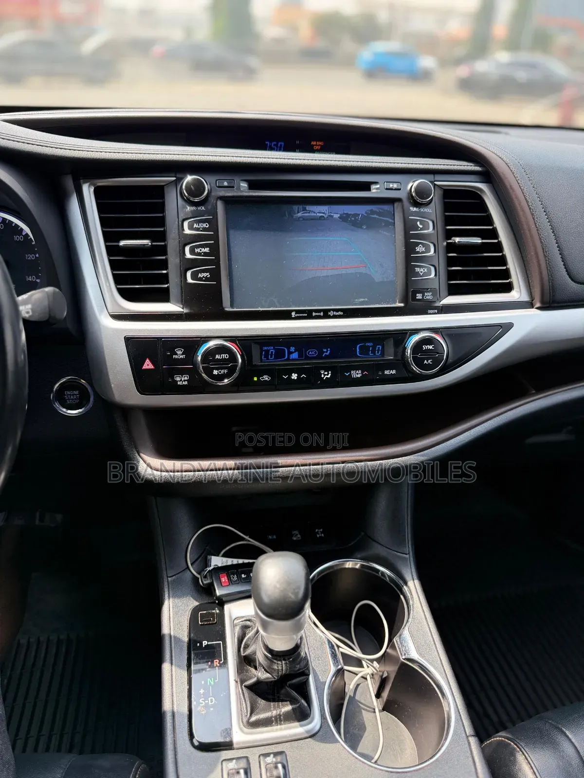 Toyota Highlander XLE 4x4 V6 (3.5L 6cyl 8A) 2017 Burgundy